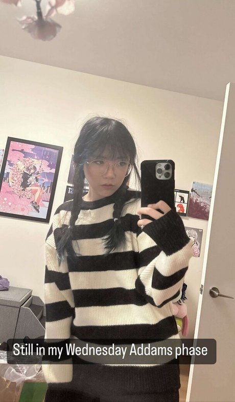 LilyPichu sexy actress pictures