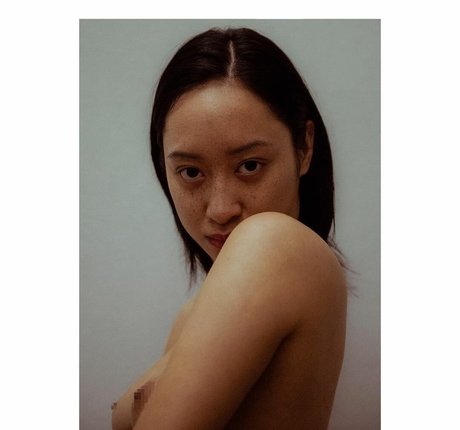 Dieu Linh Vuong naked actress photos