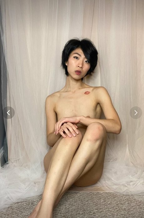 loveliehyunnie nudes actress gallery