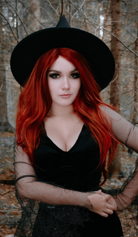 ASMR KittyKlaw model xxx archive