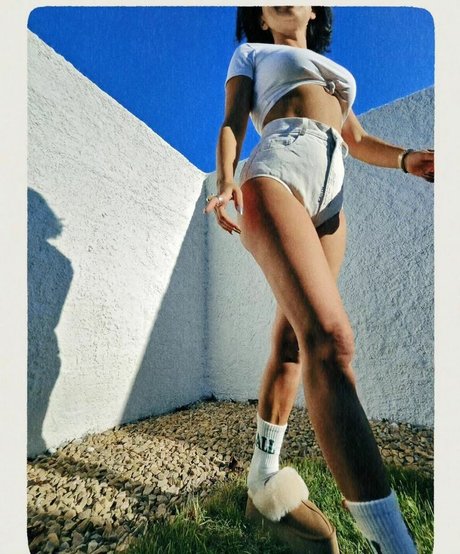 Apostoleanu model nudes img