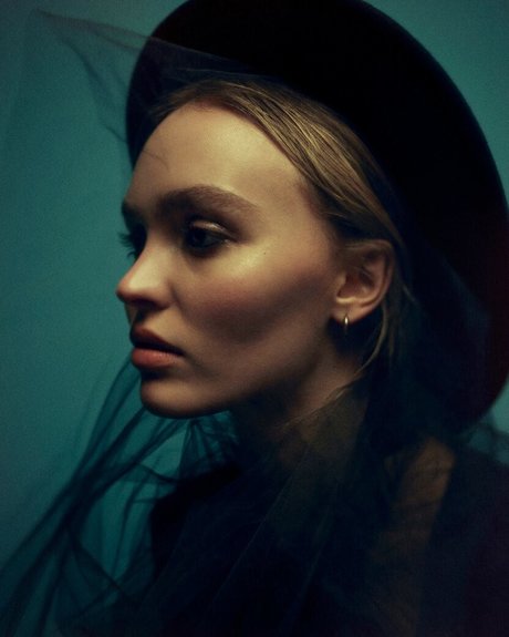 Lily Rose Depp pornstar nude images