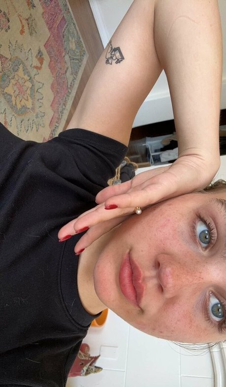 bbc whore onlyfans sexy nudes photo