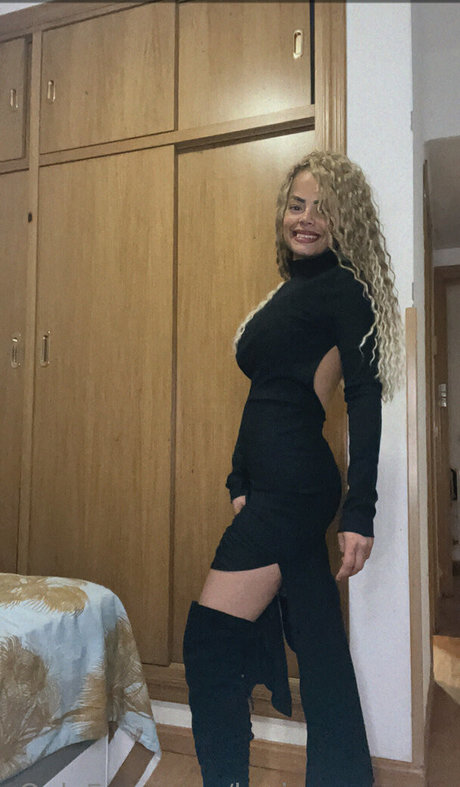 karina versace sex model pic