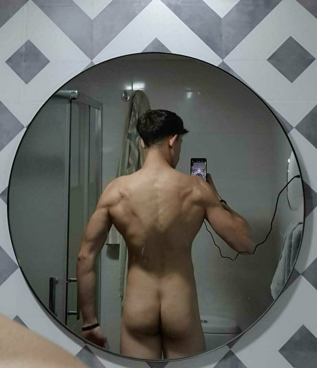 thonygreyfree model free picture