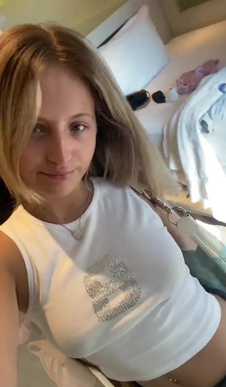 Daisy Campbell beautiful pornstar pictures