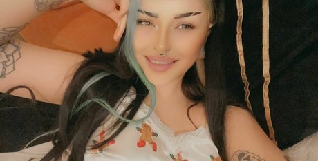 20 years old onlyfans sexy pic