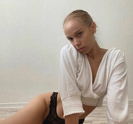 lizayork porn model photo