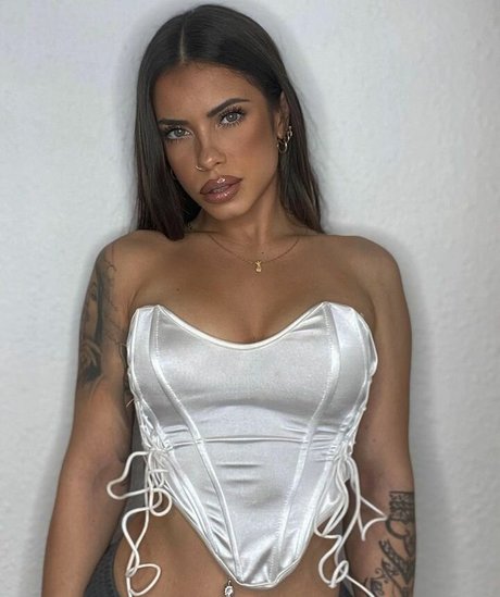 Yai Tejera erotic star pictures