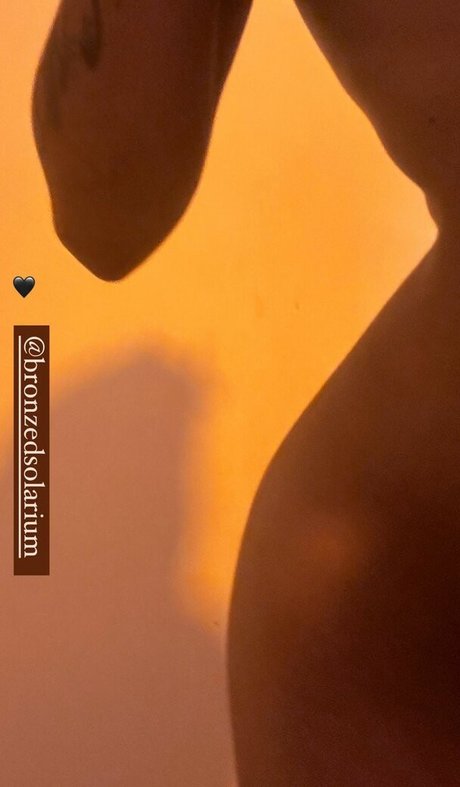 Yai Tejera model nude photos