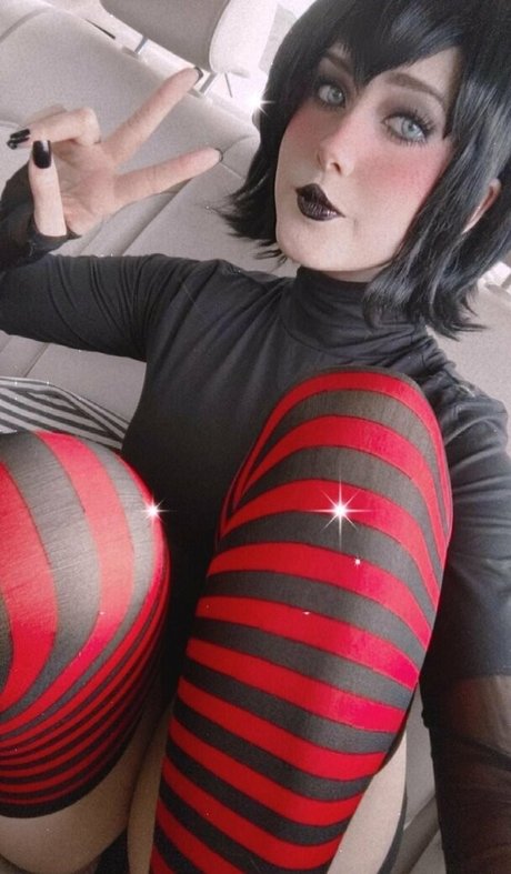 candylioncos star hot pics