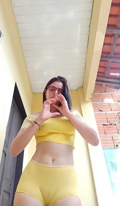 Kalymne Sampaio pretty actress photo