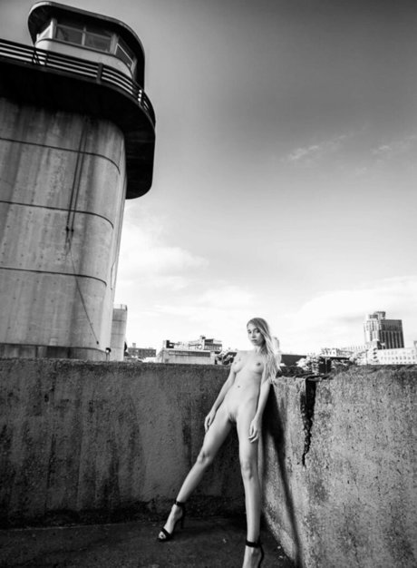Riley Anne model erotic photos