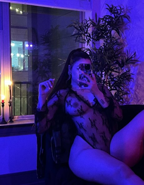 Nisuhhh pornstar nudes galleries