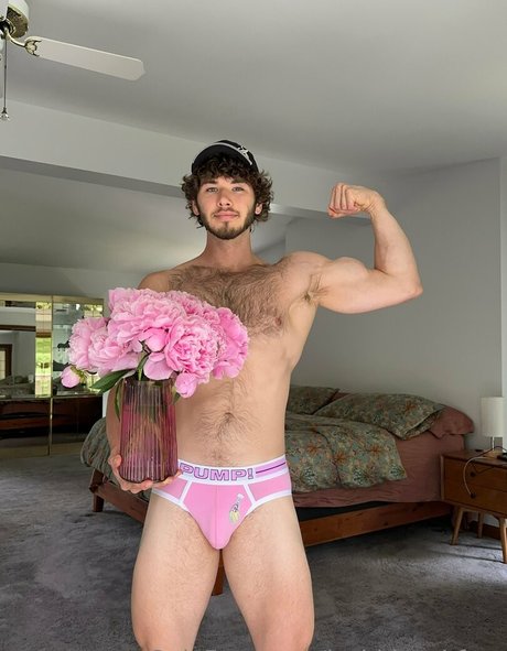 joshbigoshfree porn actress pic