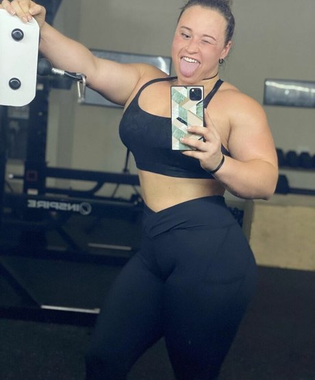 Jordynne Grace star pretty images