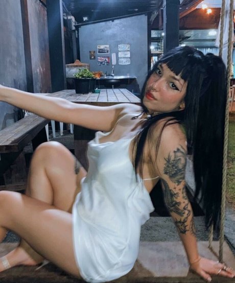 Anna Dreamy ASMR exclusive model pic