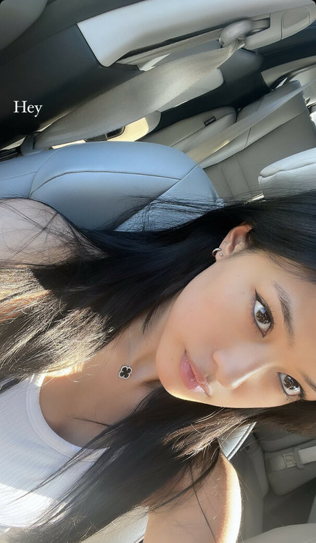 Gabby hua sexy model pictures