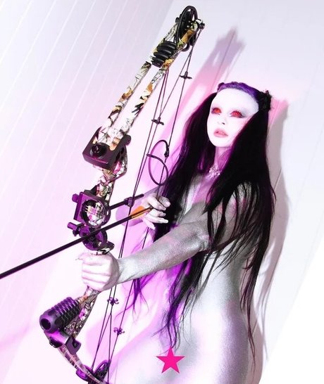 Zheani Sparkes sexy star image