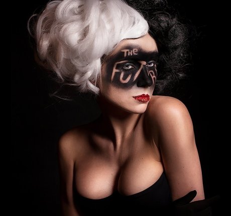 Nancy Novikova model top galleries