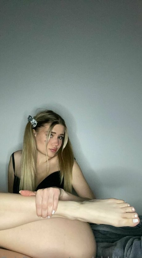 goodgirlzlisten model adult images