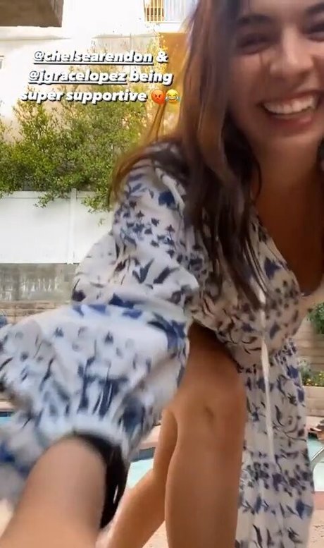Isabella Gomez pretty model image