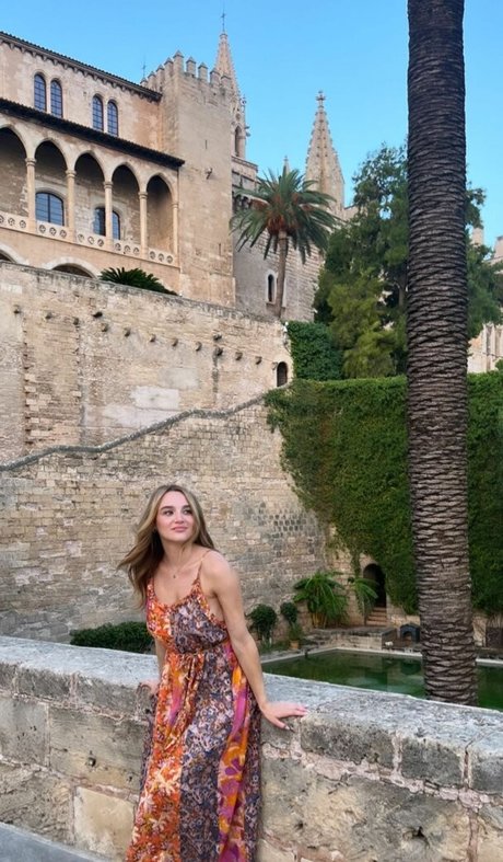 Hunter King beautiful pornstar pictures