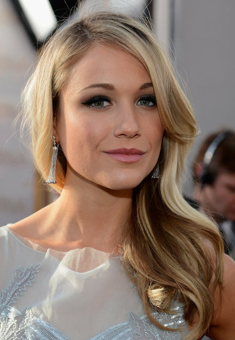 Katrina Bowden hot star img