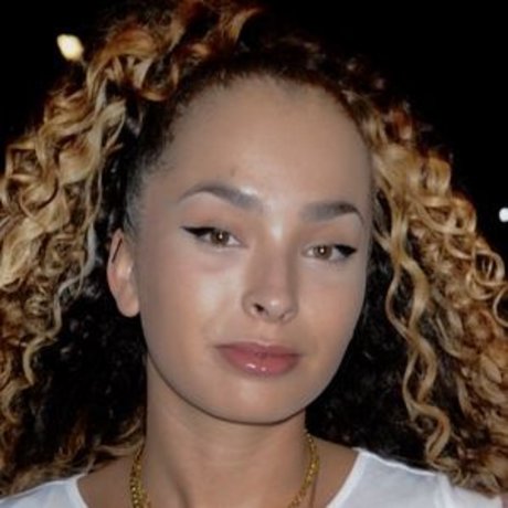 Ella Eyre hot actress pic