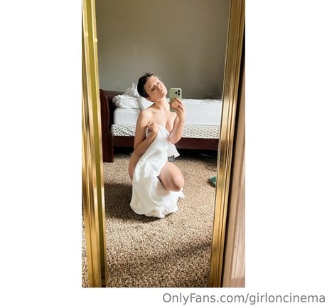 Girl On Cinema pornstar exclusive pic
