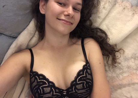 RoxyTall porn star pictures