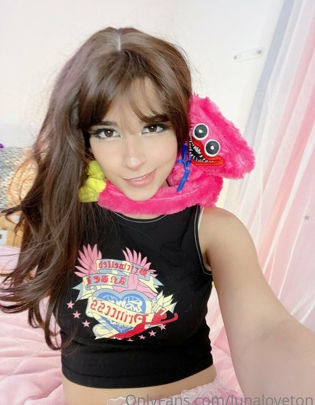 famous girls onlyfans pornos archive
