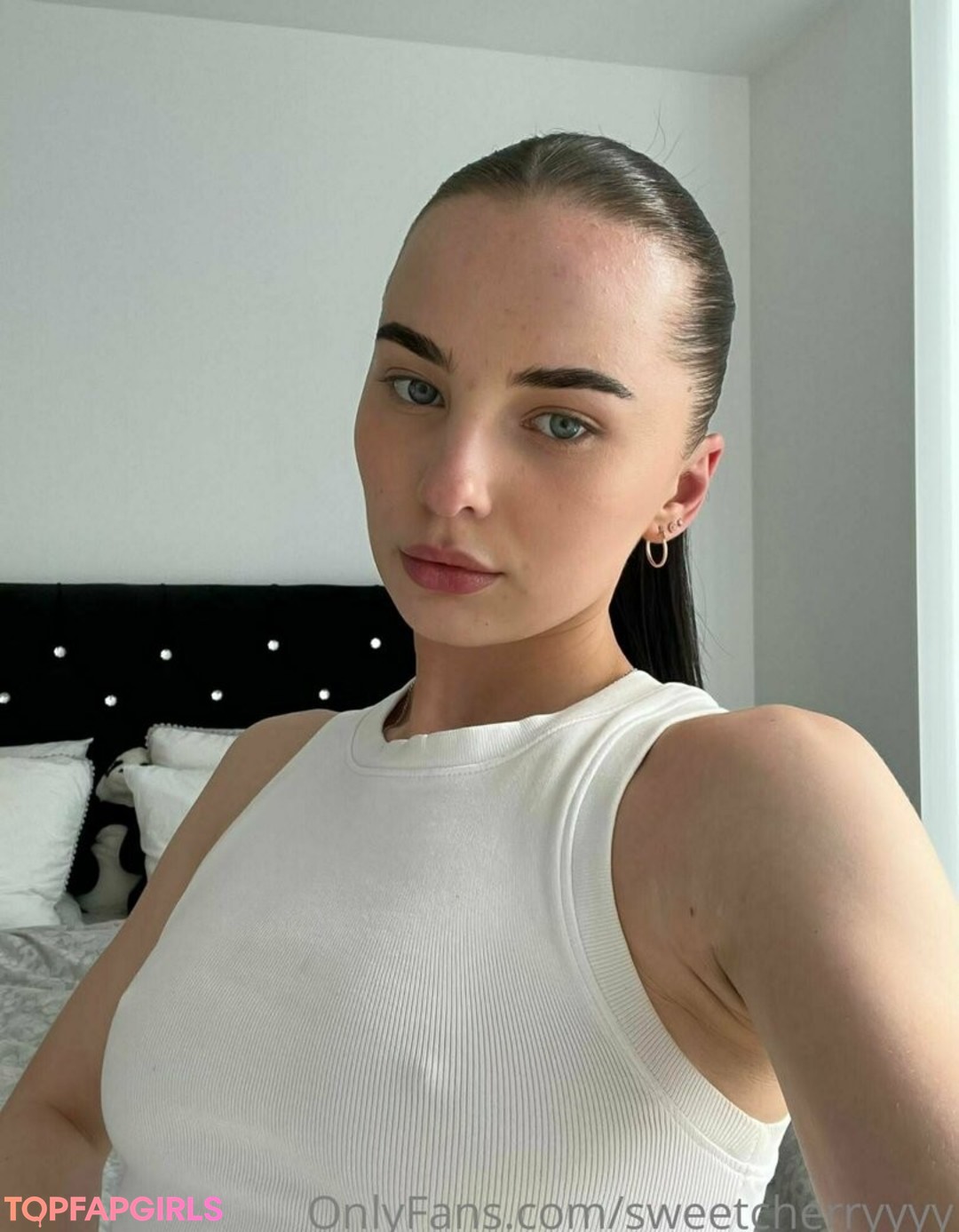 sweetcherryyyy model hd gallery