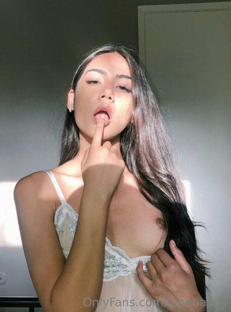 lupebaddy model top images