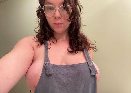 lowkeybabyyy free model galleries