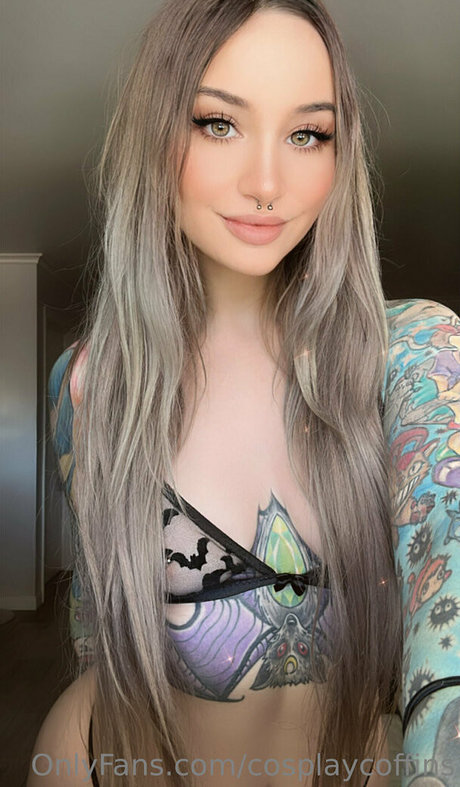 cosplaycoffins sex model image