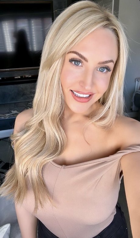 Emma Jones free pornstar pic