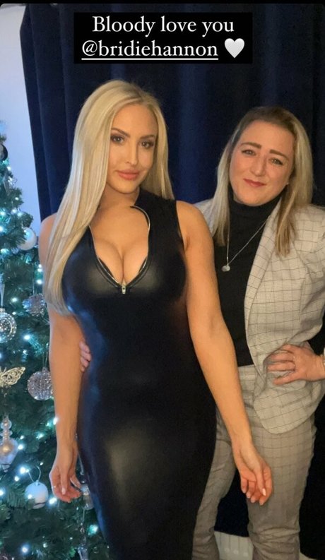 Emma Jones xxx model photos
