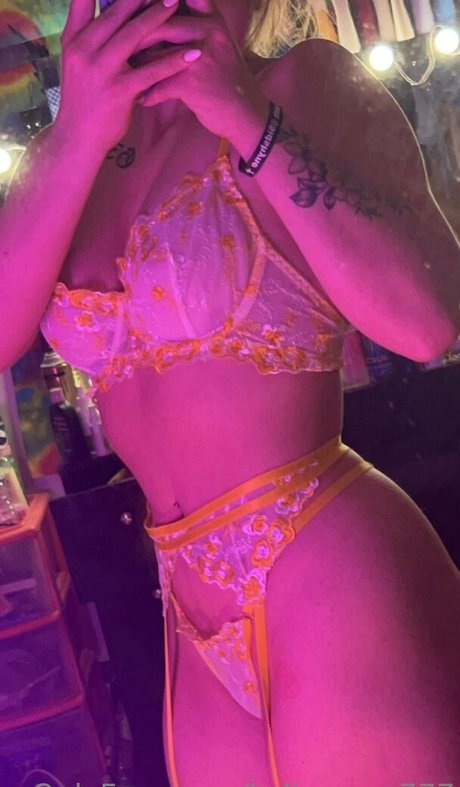 kylieerose777 top profile image