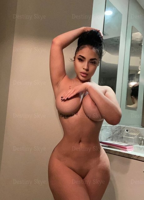 Destinyskyevip sex model images