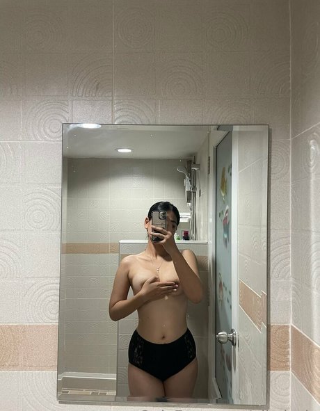 aikajo in model naked images