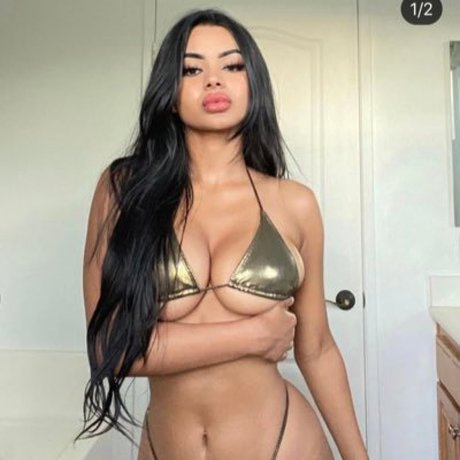 Numi Zarah hot star image