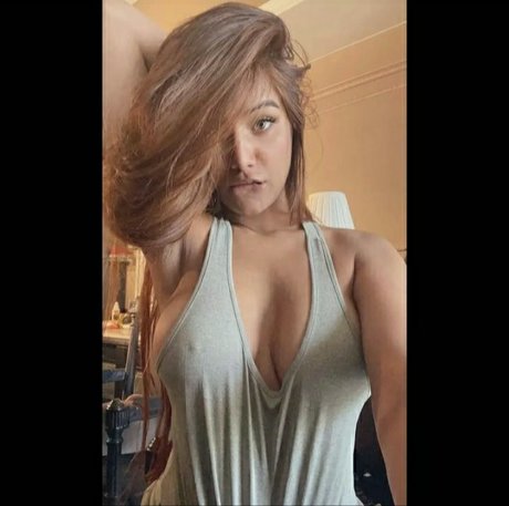 Poonam Pandey hot star pic