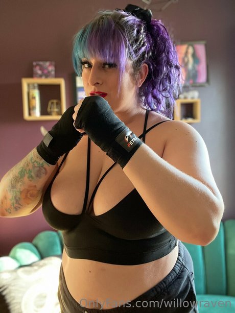 Willow Raven pornstar exclusive photo