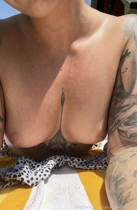 Casady Robertson nude star pictures