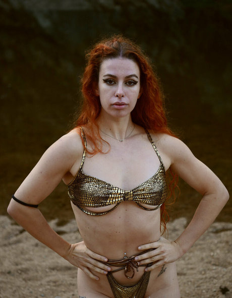Catarina Serrano model pretty picture