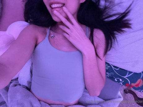 Lilsquirtz pretty actress pic