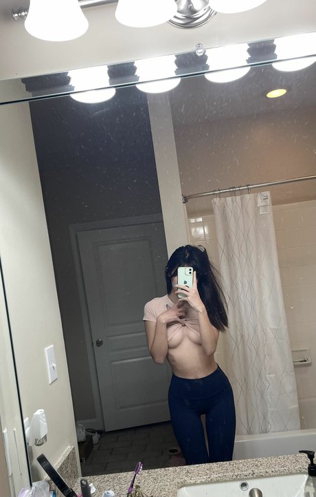 Lilsquirtz nudes pornstar photos
