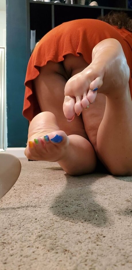 THEDCFOOTQUEEN model pretty gallery