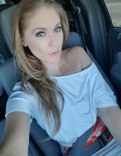 short hair teen onlyfans hd photos